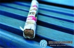 小学生不会做题被老师打肿双腿 校长称很